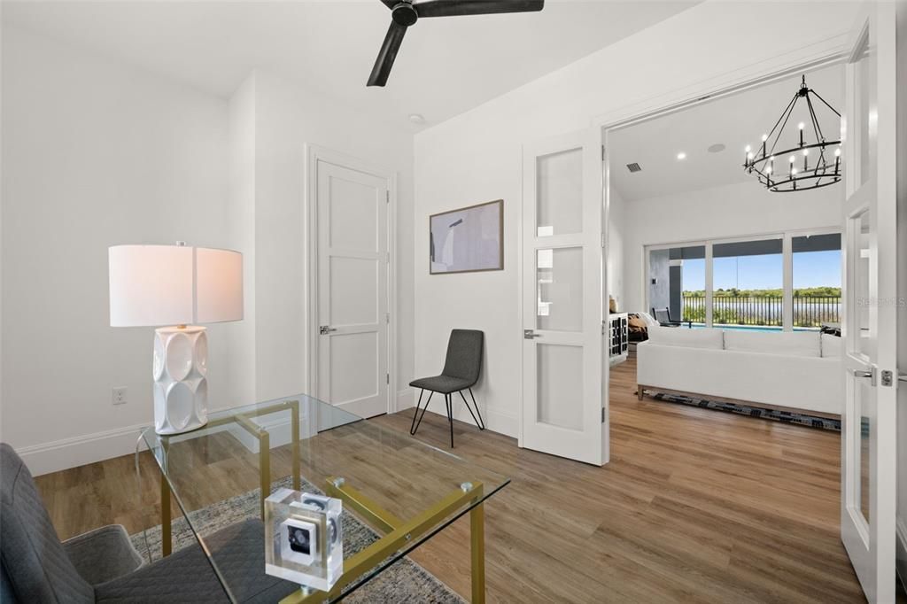 En Venta: $945,000 (3 camas, 3 baños, 2640 Pies cuadrados)