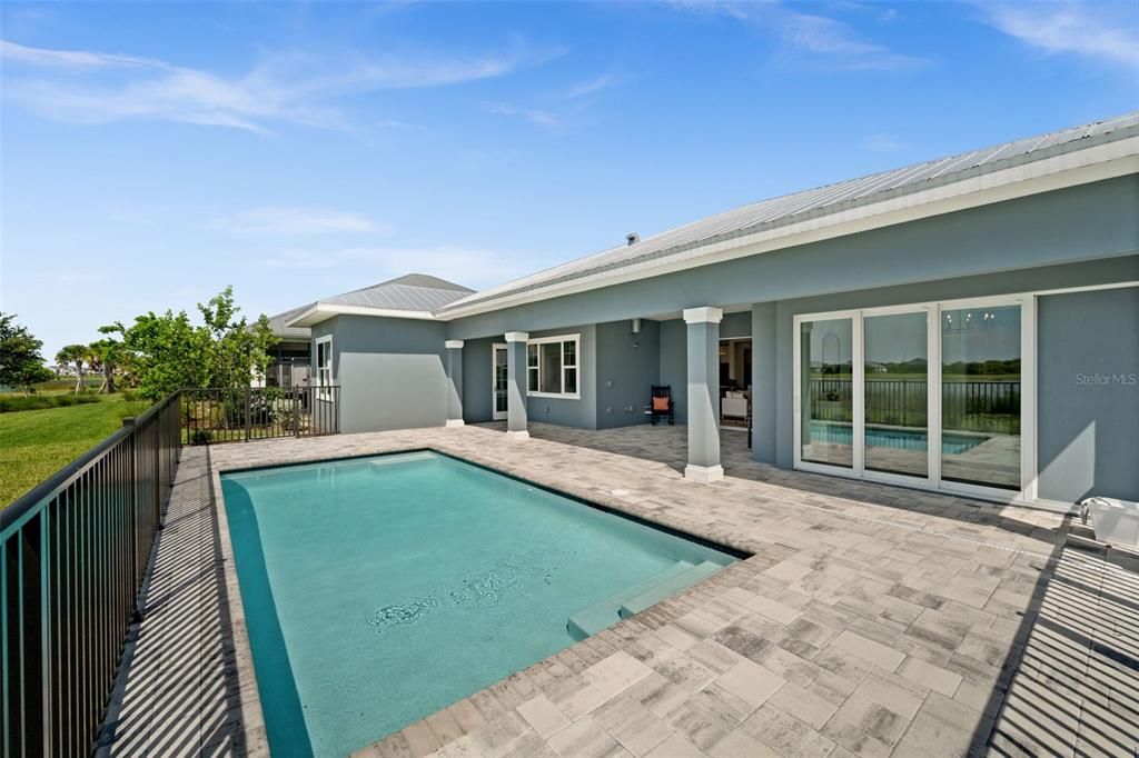 En Venta: $945,000 (3 camas, 3 baños, 2640 Pies cuadrados)