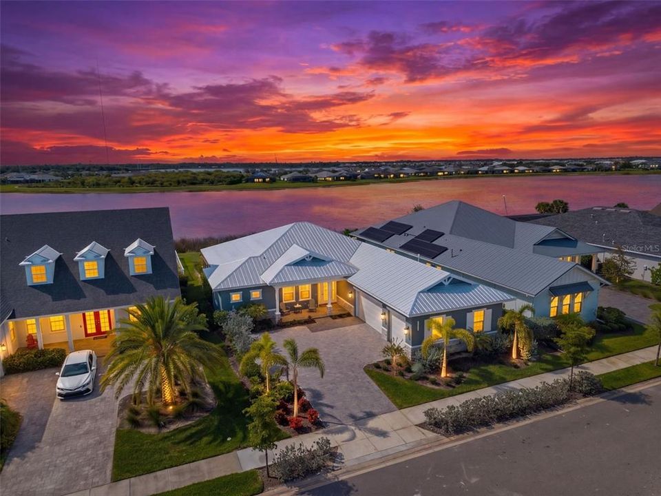 En Venta: $945,000 (3 camas, 3 baños, 2640 Pies cuadrados)