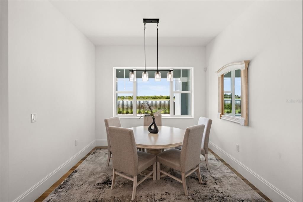 En Venta: $945,000 (3 camas, 3 baños, 2640 Pies cuadrados)