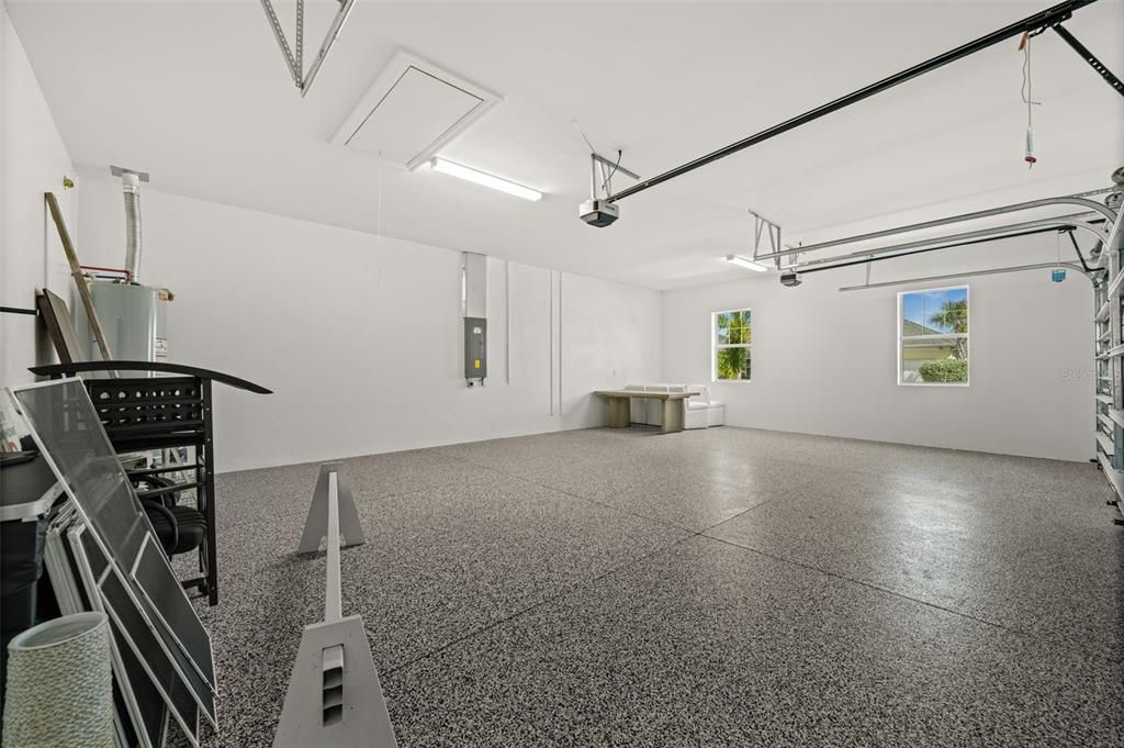 En Venta: $945,000 (3 camas, 3 baños, 2640 Pies cuadrados)
