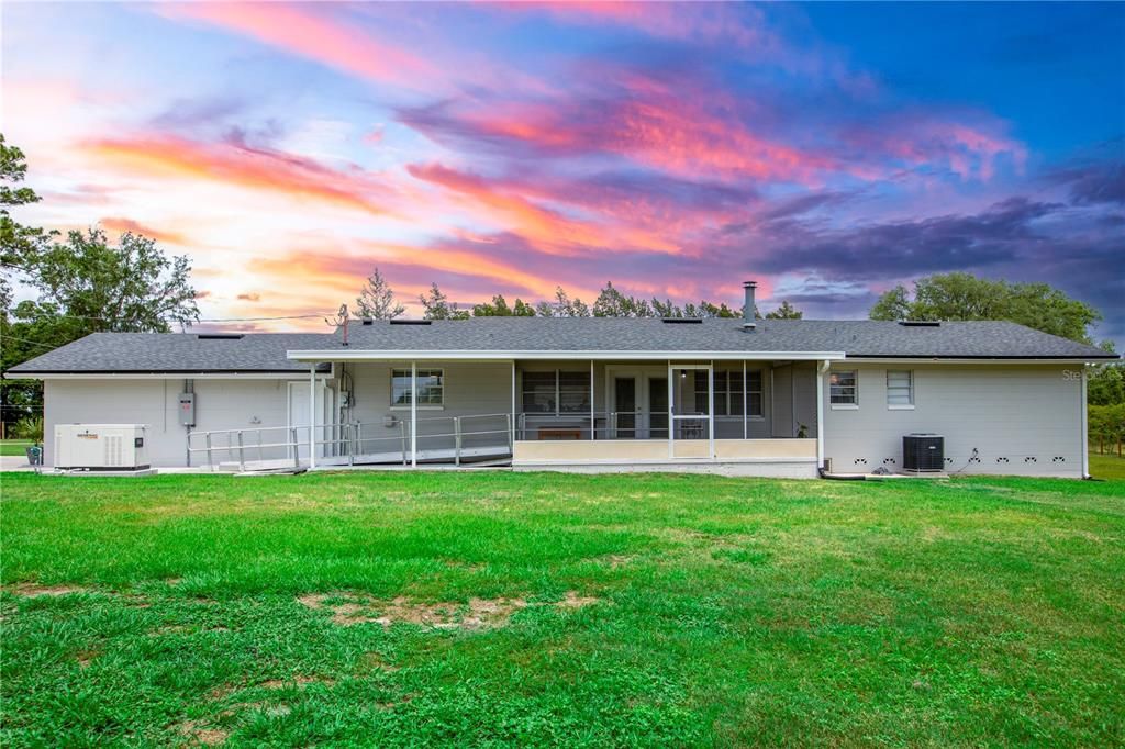 For Sale: $443,500 (2 beds, 2 baths, 1704 Square Feet)