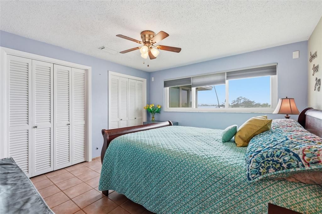 For Sale: $1,245,000 (3 beds, 3 baths, 2367 Square Feet)