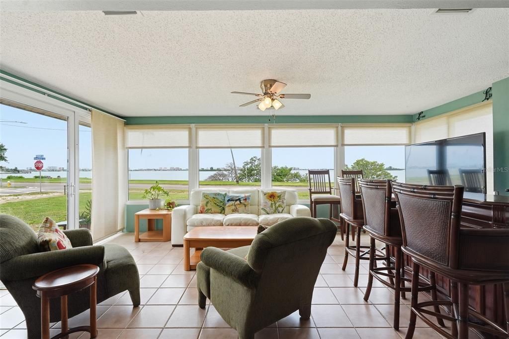For Sale: $1,245,000 (3 beds, 3 baths, 2367 Square Feet)