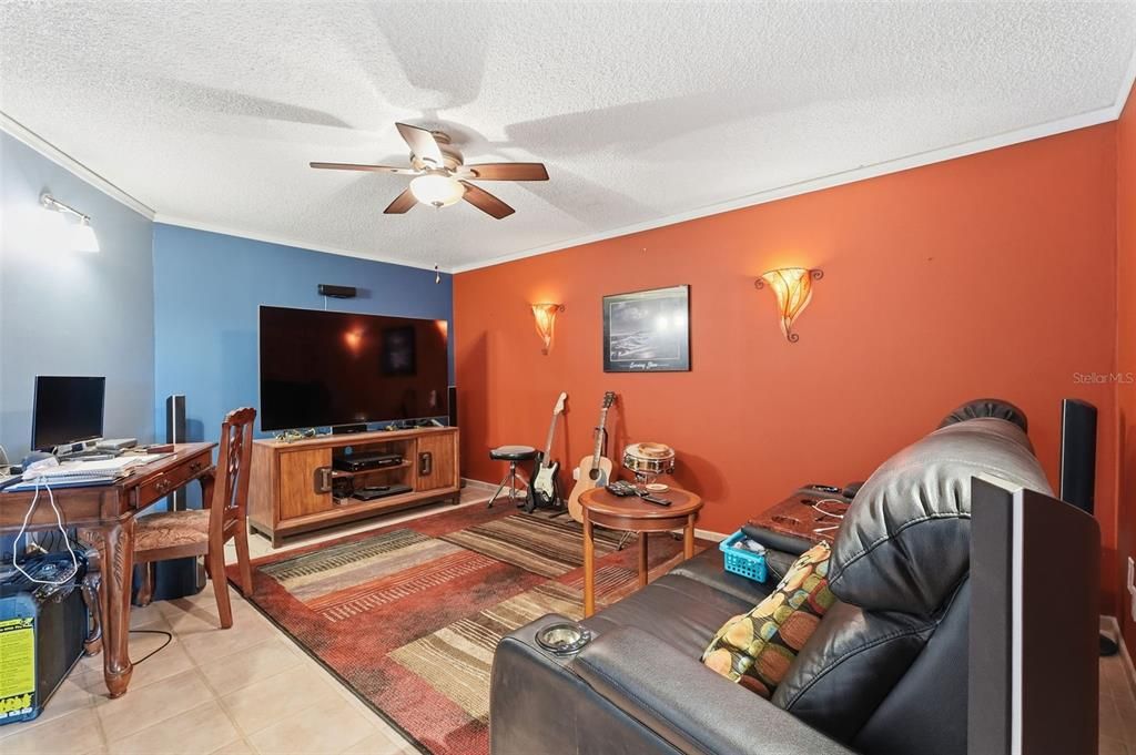 For Sale: $1,245,000 (3 beds, 3 baths, 2367 Square Feet)