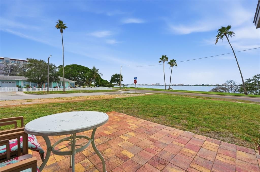 For Sale: $1,245,000 (3 beds, 3 baths, 2367 Square Feet)
