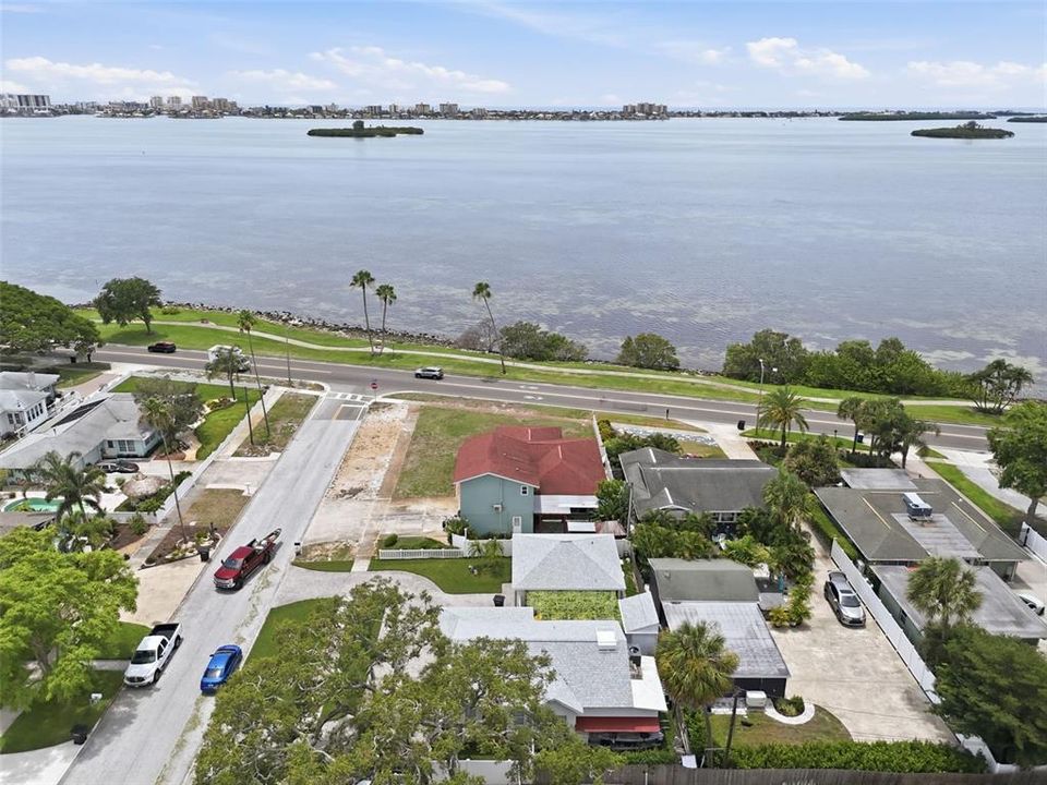 For Sale: $1,245,000 (3 beds, 3 baths, 2367 Square Feet)
