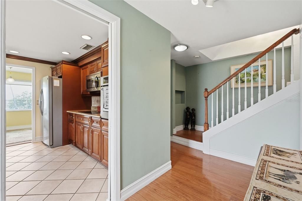 For Sale: $1,245,000 (3 beds, 3 baths, 2367 Square Feet)