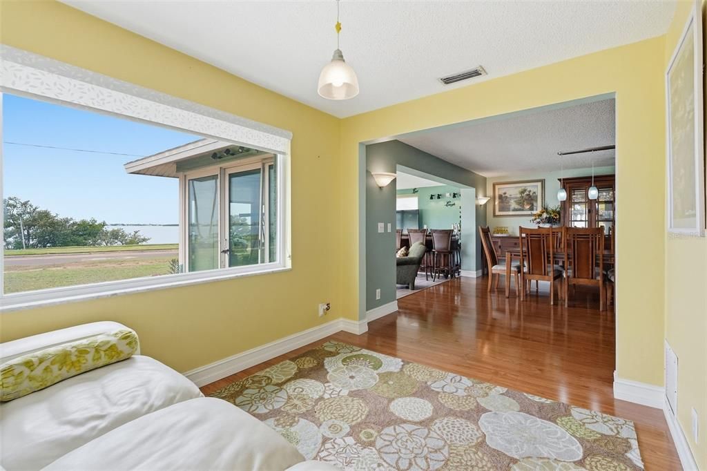 For Sale: $1,245,000 (3 beds, 3 baths, 2367 Square Feet)