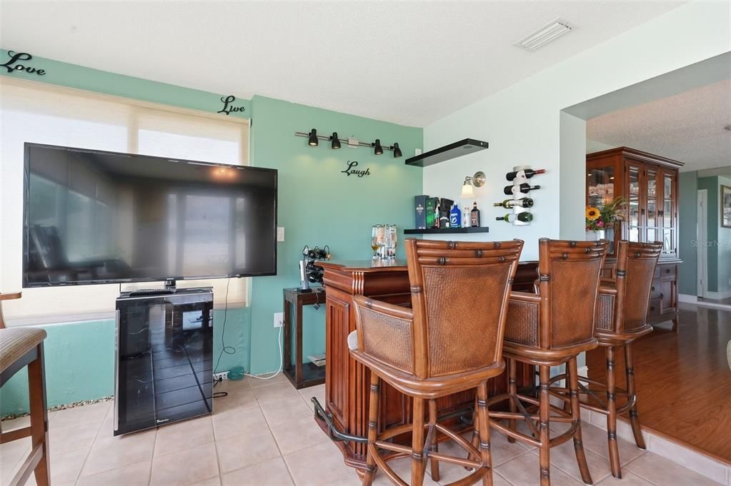 For Sale: $1,245,000 (3 beds, 3 baths, 2367 Square Feet)