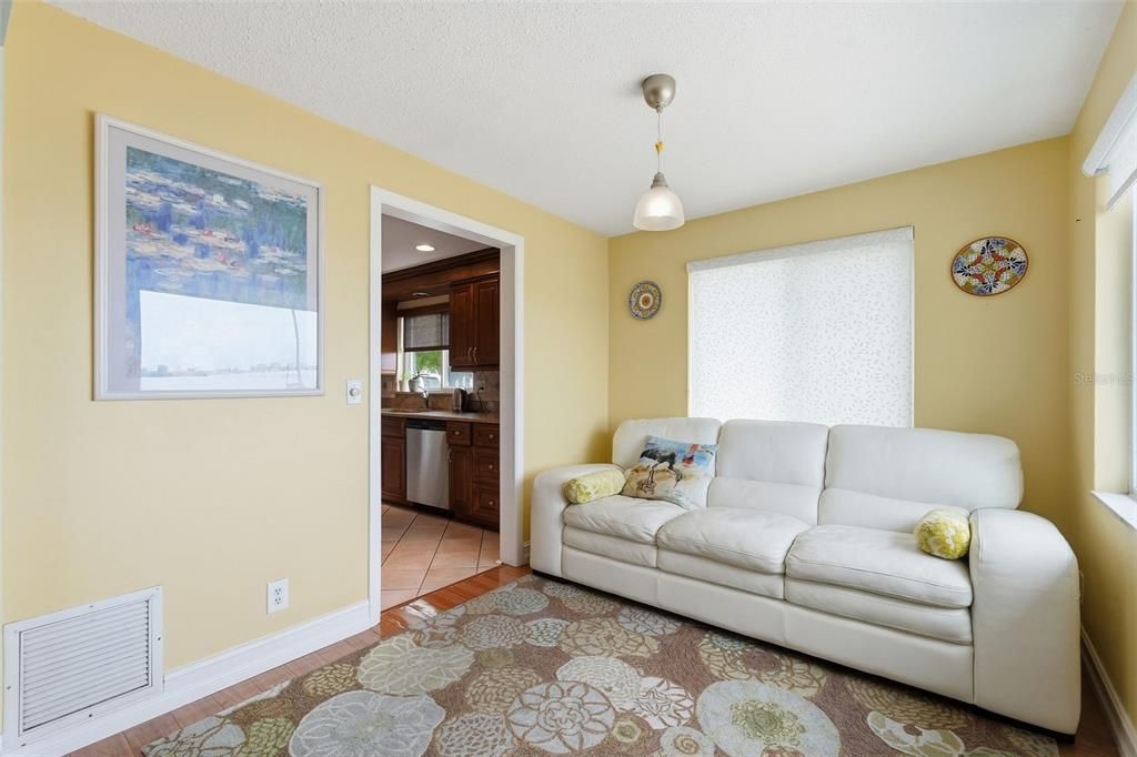 For Sale: $1,245,000 (3 beds, 3 baths, 2367 Square Feet)