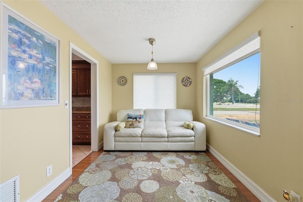For Sale: $1,245,000 (3 beds, 3 baths, 2367 Square Feet)