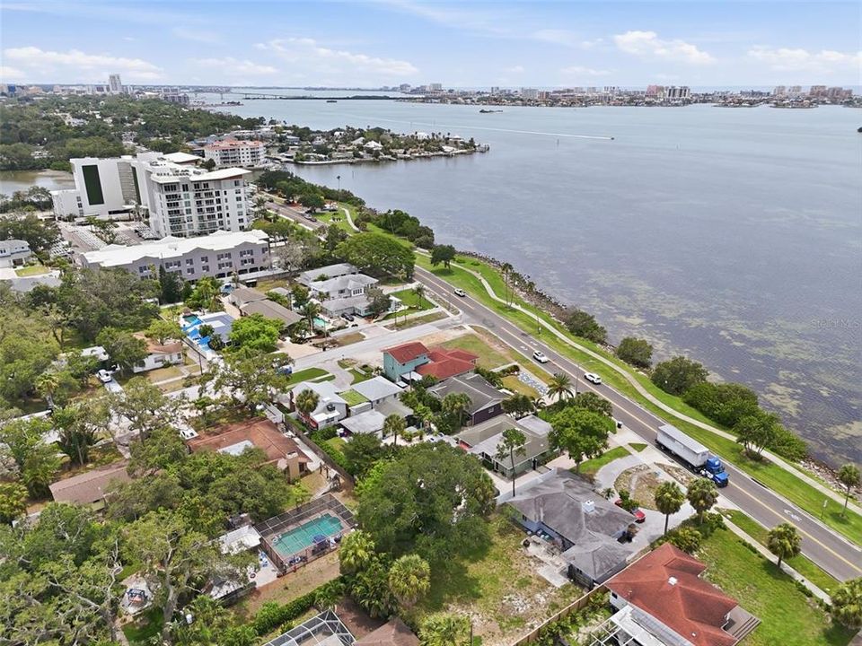 For Sale: $1,245,000 (3 beds, 3 baths, 2367 Square Feet)