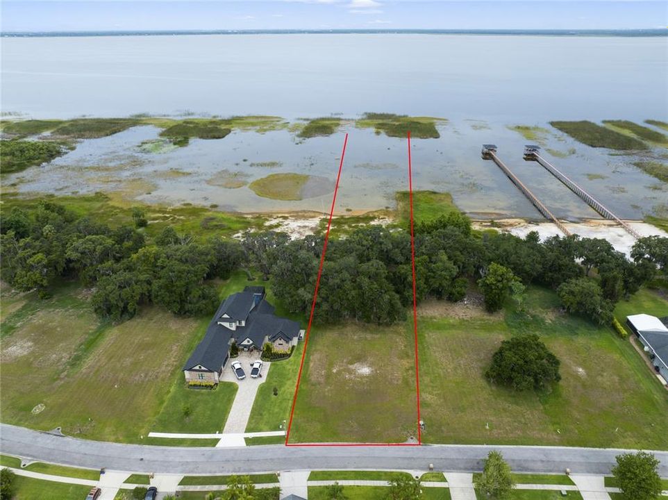 En Venta: $499,900 (0.73 acres)