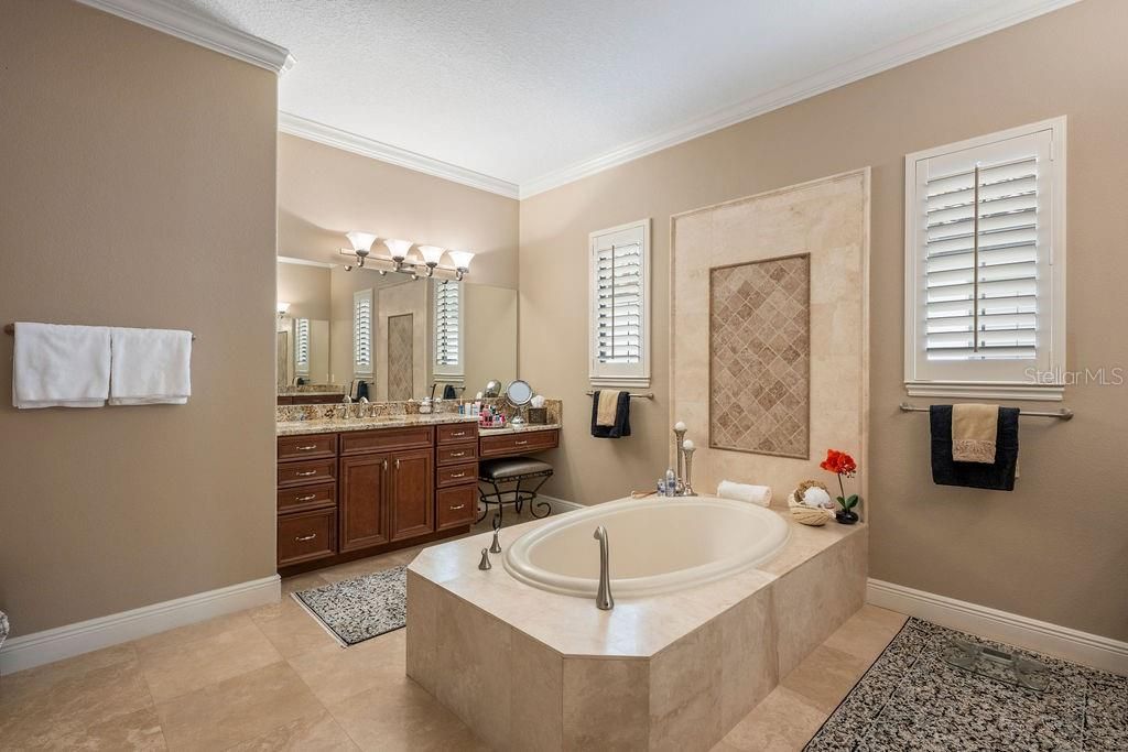 For Sale: $1,595,000 (4 beds, 4 baths, 3396 Square Feet)