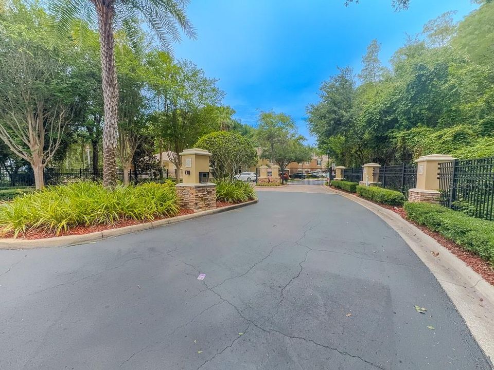 For Sale: $364,900 (3 beds, 2 baths, 1625 Square Feet)