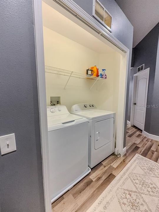 For Sale: $364,900 (3 beds, 2 baths, 1625 Square Feet)