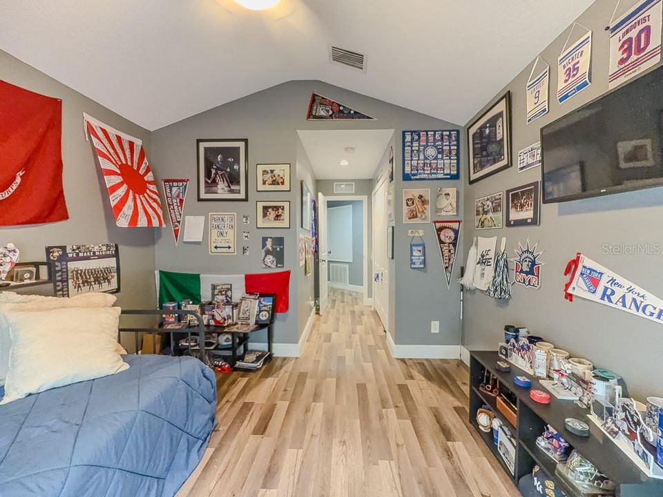 For Sale: $364,900 (3 beds, 2 baths, 1625 Square Feet)