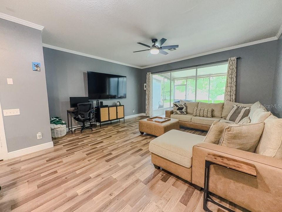 For Sale: $364,900 (3 beds, 2 baths, 1625 Square Feet)