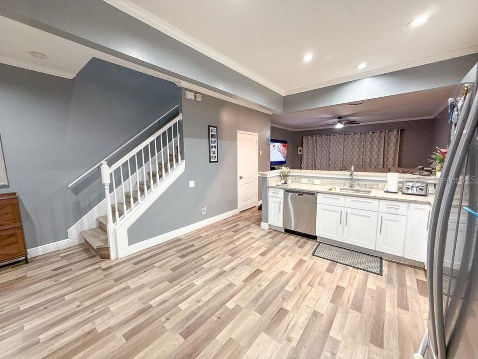 For Sale: $364,900 (3 beds, 2 baths, 1625 Square Feet)