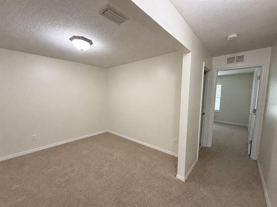 For Rent: $2,000 (3 beds, 2 baths, 1680 Square Feet)