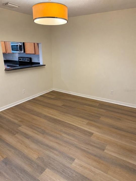 For Rent: $2,000 (3 beds, 2 baths, 1680 Square Feet)
