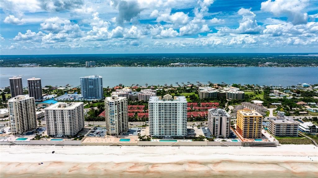 En Venta: $479,900 (2 camas, 2 baños, 1450 Pies cuadrados)