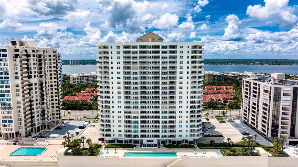 En Venta: $479,900 (2 camas, 2 baños, 1450 Pies cuadrados)