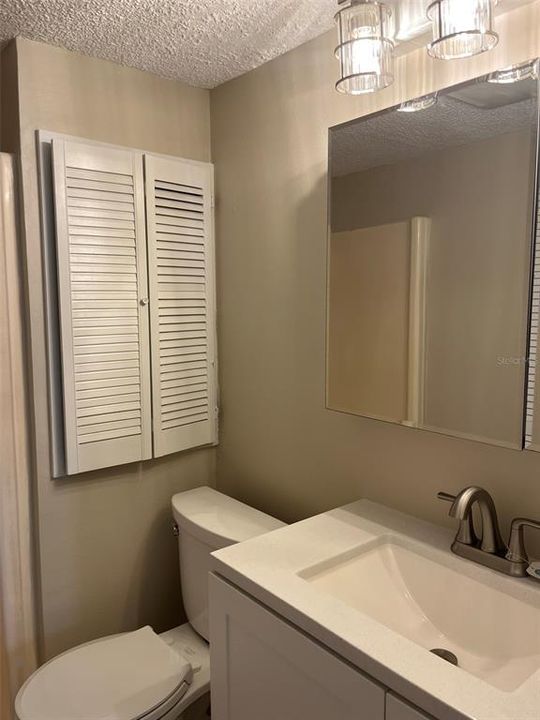 En Venta: $129,400 (2 camas, 2 baños, 864 Pies cuadrados)
