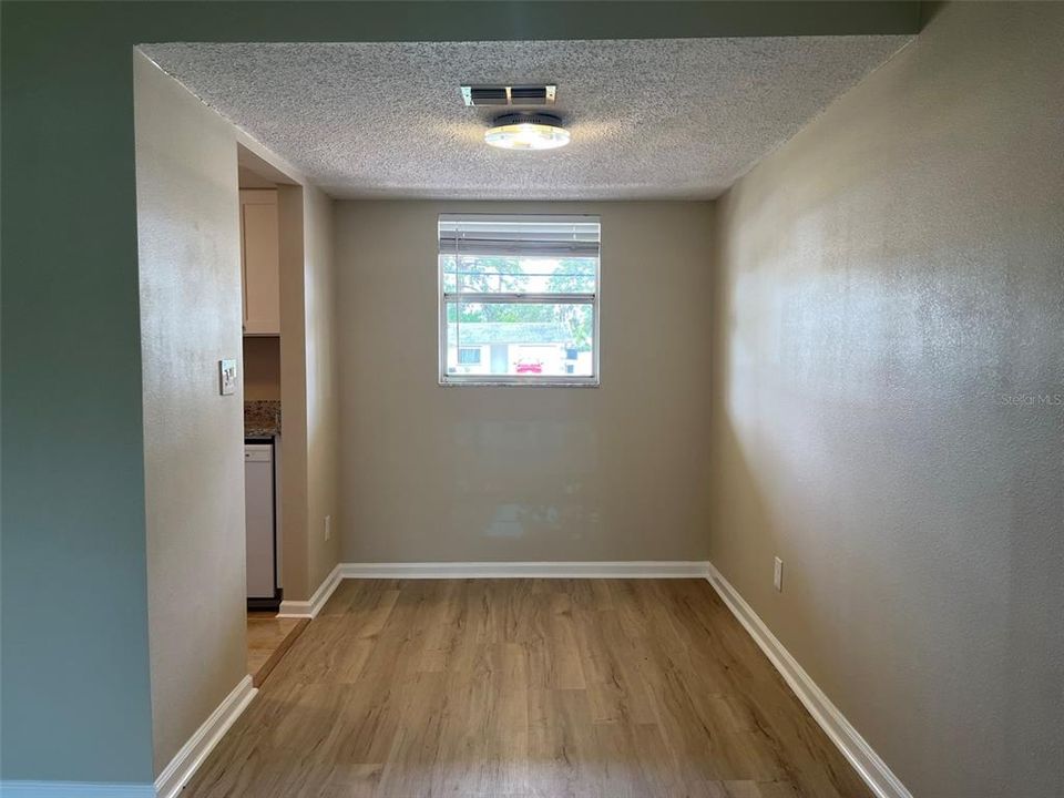 En Venta: $129,400 (2 camas, 2 baños, 864 Pies cuadrados)