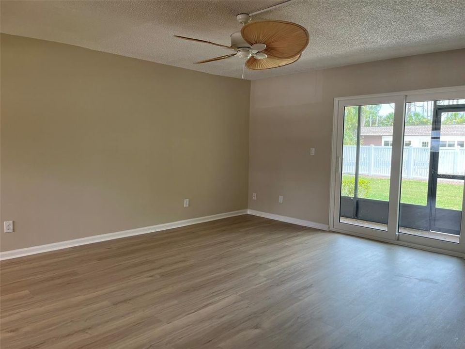 En Venta: $129,400 (2 camas, 2 baños, 864 Pies cuadrados)