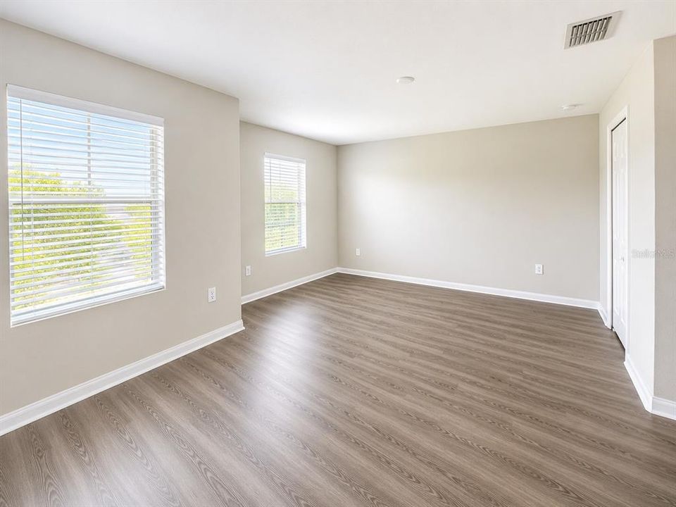 For Sale: $240,000 (2 beds, 2 baths, 1578 Square Feet)