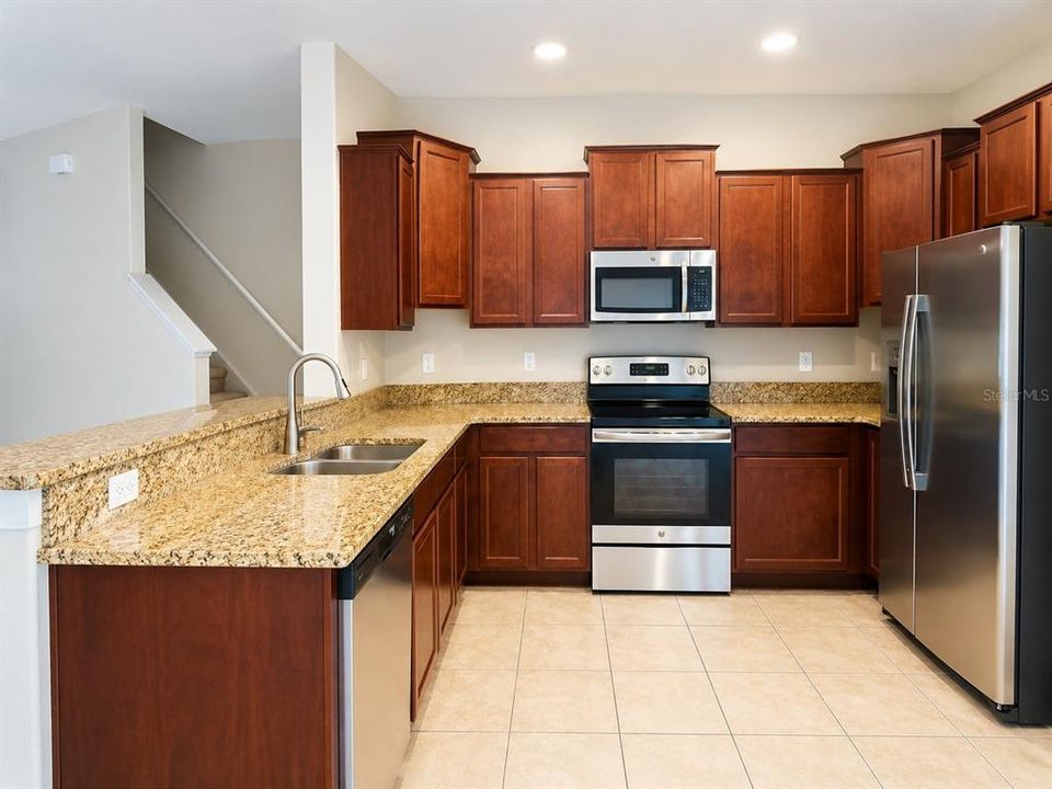 For Sale: $240,000 (2 beds, 2 baths, 1578 Square Feet)