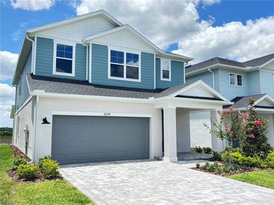 For Rent: $3,995 (5 beds, 3 baths, 2585 Square Feet)