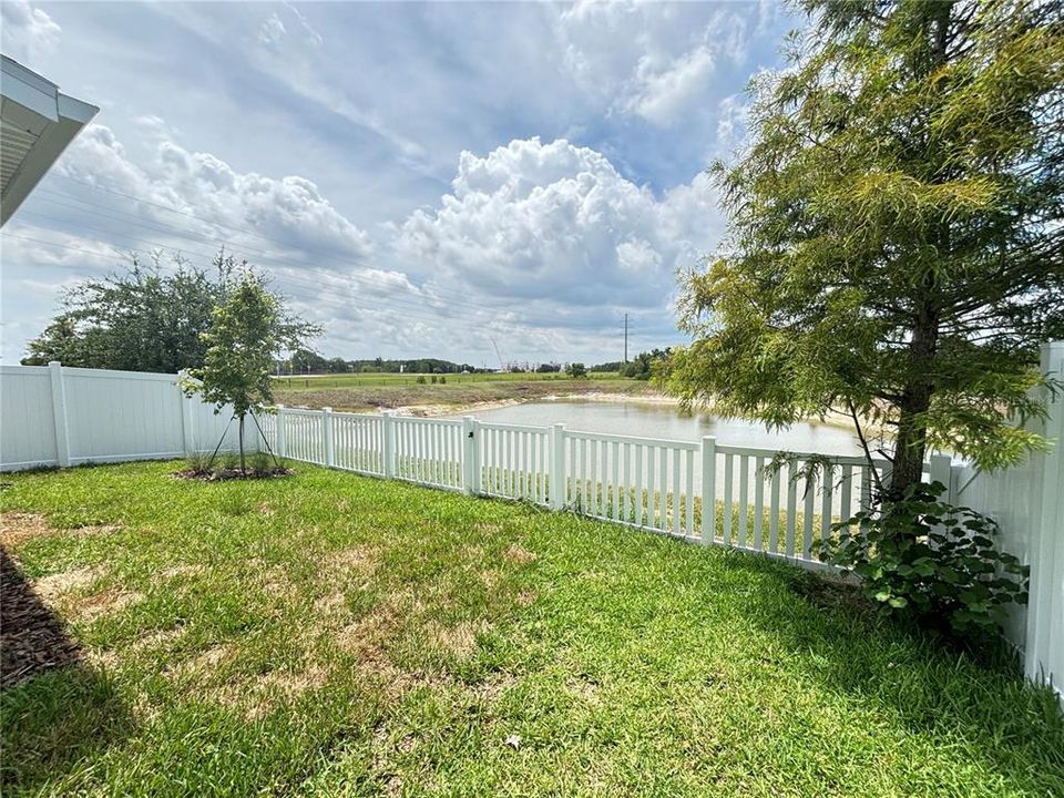 For Rent: $3,995 (5 beds, 3 baths, 2585 Square Feet)