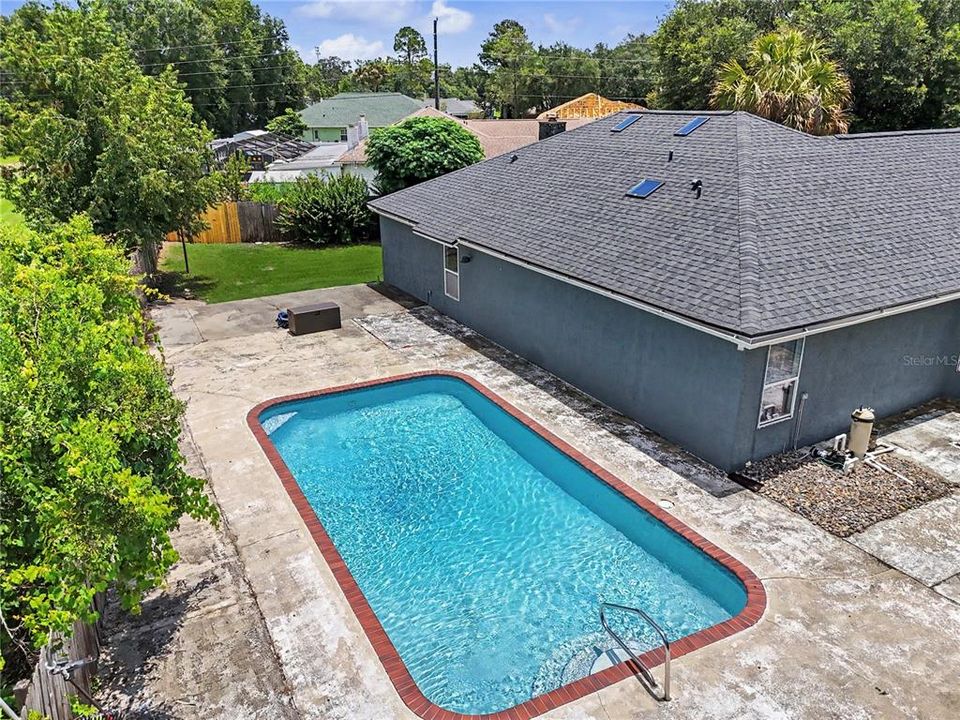 For Sale: $299,900 (3 beds, 2 baths, 1800 Square Feet)