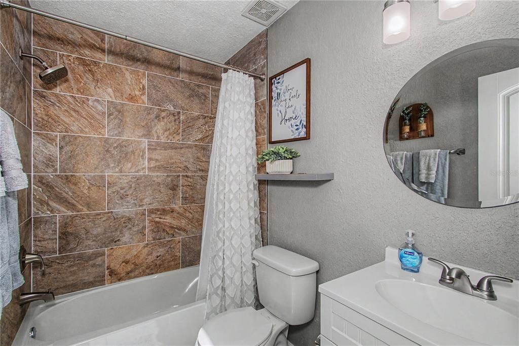 For Sale: $299,900 (3 beds, 2 baths, 1800 Square Feet)
