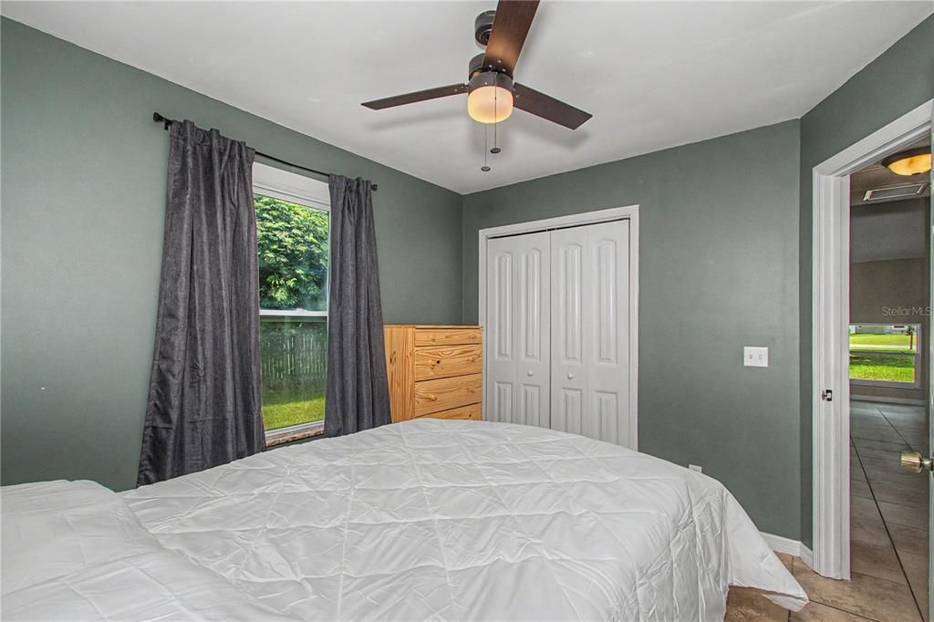 For Sale: $299,900 (3 beds, 2 baths, 1800 Square Feet)