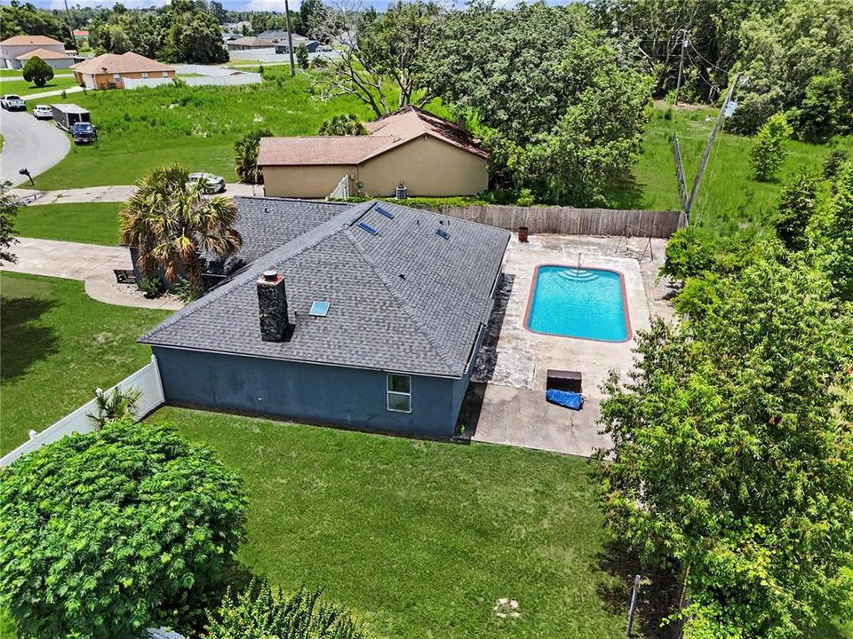 For Sale: $299,900 (3 beds, 2 baths, 1800 Square Feet)