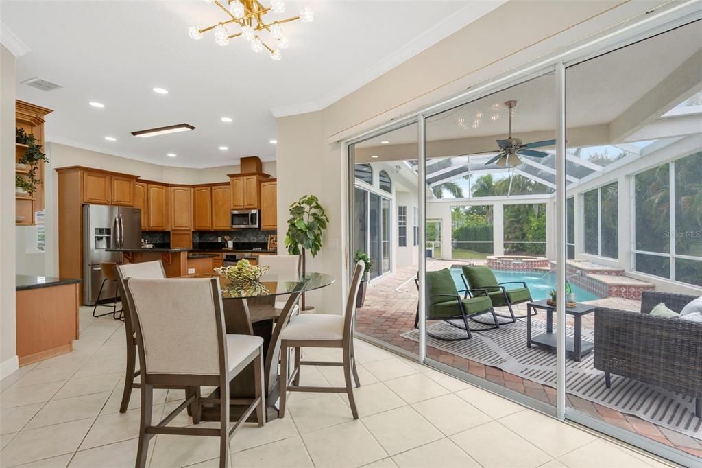 For Sale: $950,000 (4 beds, 4 baths, 3616 Square Feet)