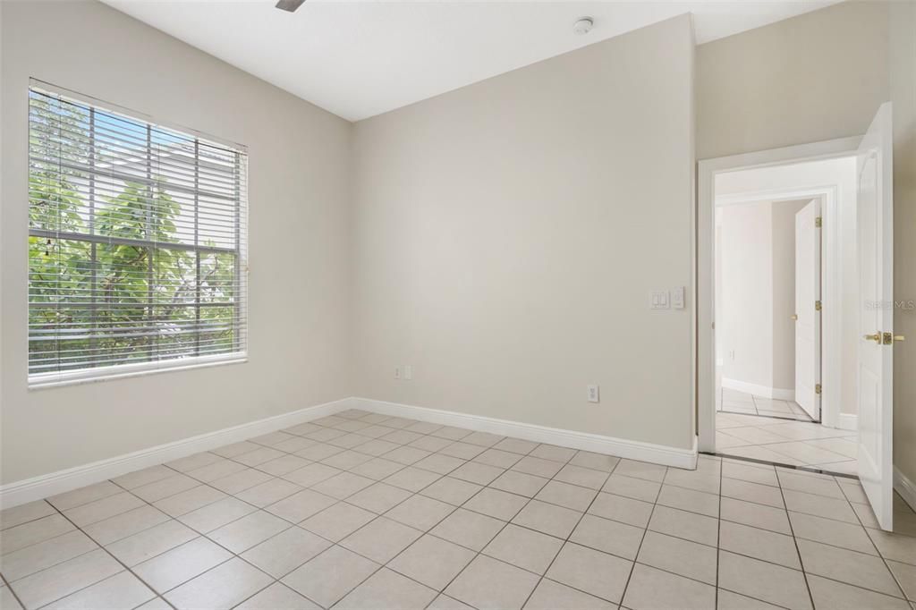 For Sale: $950,000 (4 beds, 4 baths, 3616 Square Feet)