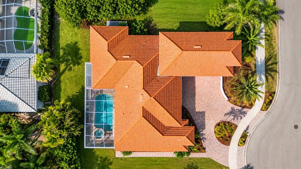 For Sale: $950,000 (4 beds, 4 baths, 3616 Square Feet)
