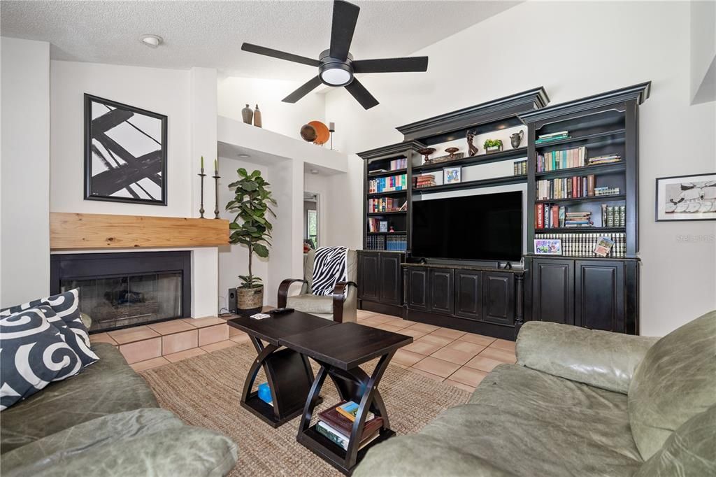 For Sale: $800,000 (4 beds, 3 baths, 2804 Square Feet)