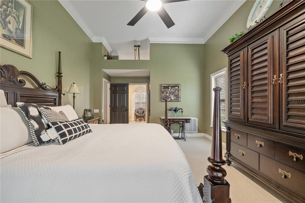 For Sale: $800,000 (4 beds, 3 baths, 2804 Square Feet)