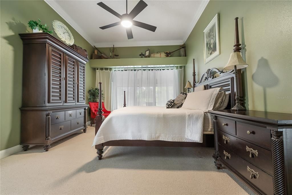 For Sale: $800,000 (4 beds, 3 baths, 2804 Square Feet)