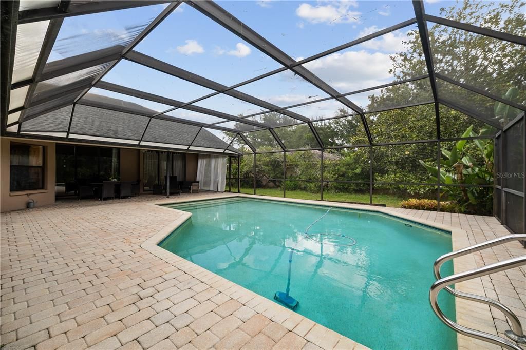 For Sale: $800,000 (4 beds, 3 baths, 2804 Square Feet)
