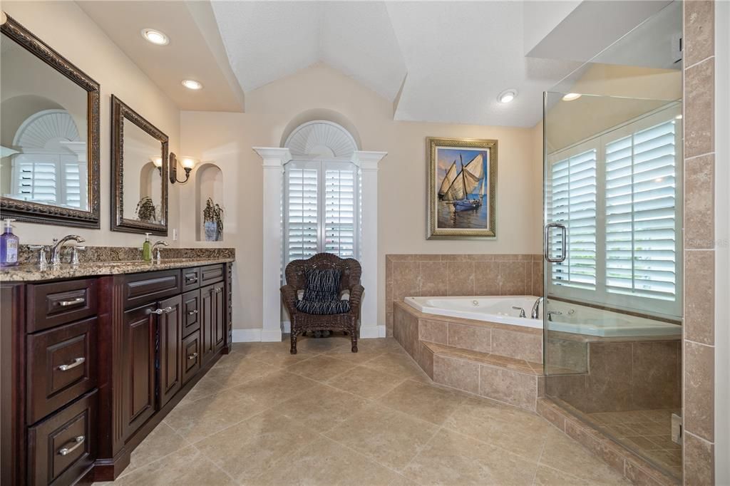 For Sale: $800,000 (4 beds, 3 baths, 2804 Square Feet)