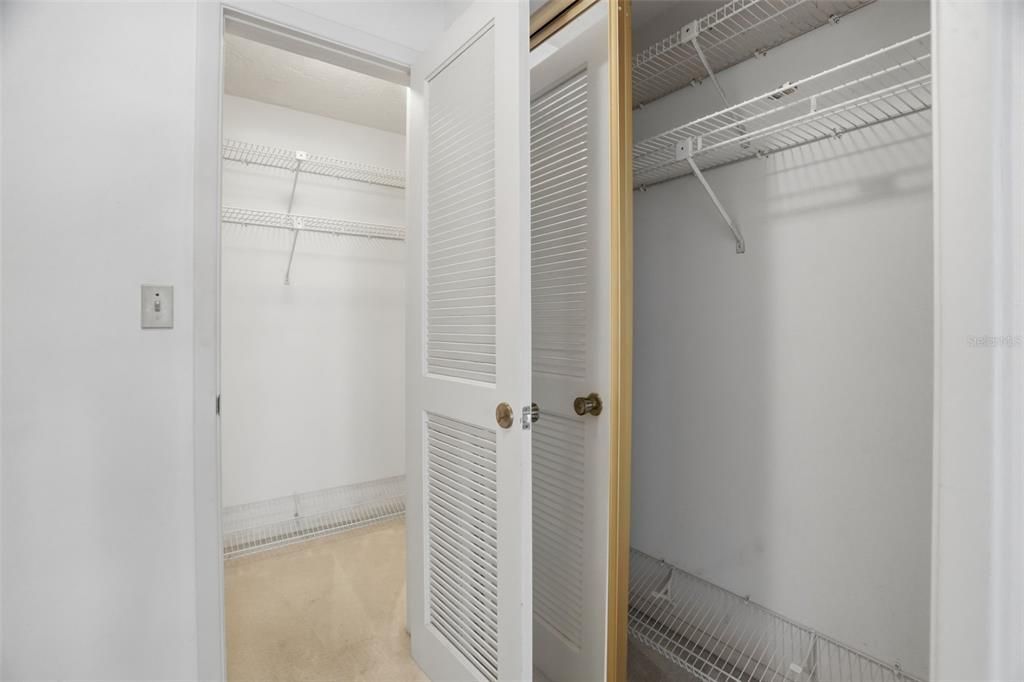 For Sale: $539,000 (3 beds, 2 baths, 1933 Square Feet)