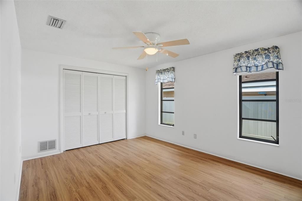 For Sale: $539,000 (3 beds, 2 baths, 1933 Square Feet)