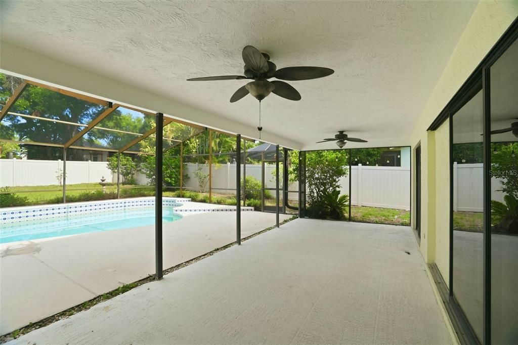 For Sale: $539,000 (3 beds, 2 baths, 1933 Square Feet)